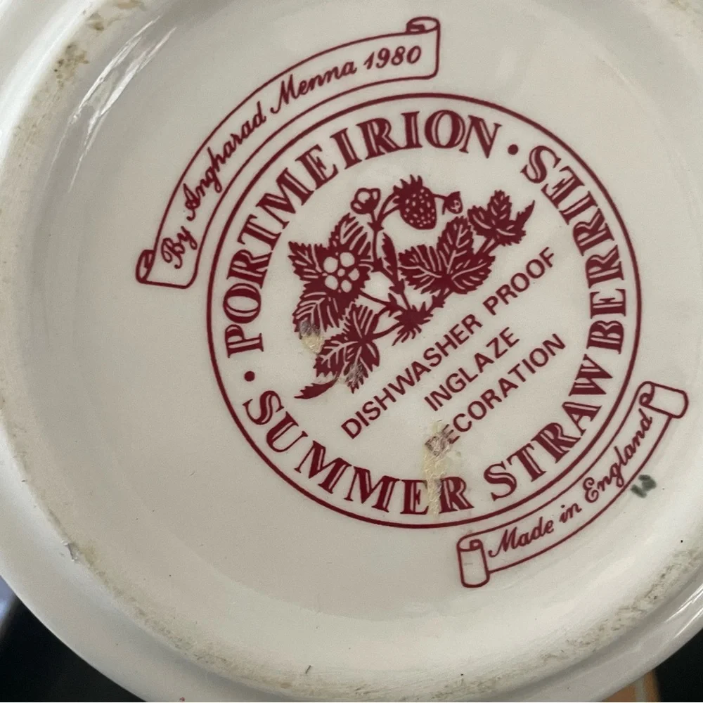 PORTMEIRION SUMMER STRAWBERRIES FLOUR CANISTER 8 1/4